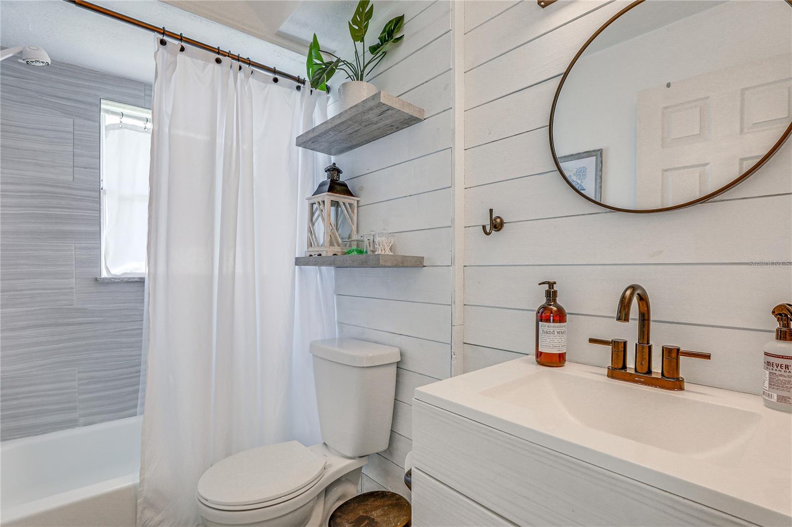 MANASOTA LAND & TIMBER CO - Residential