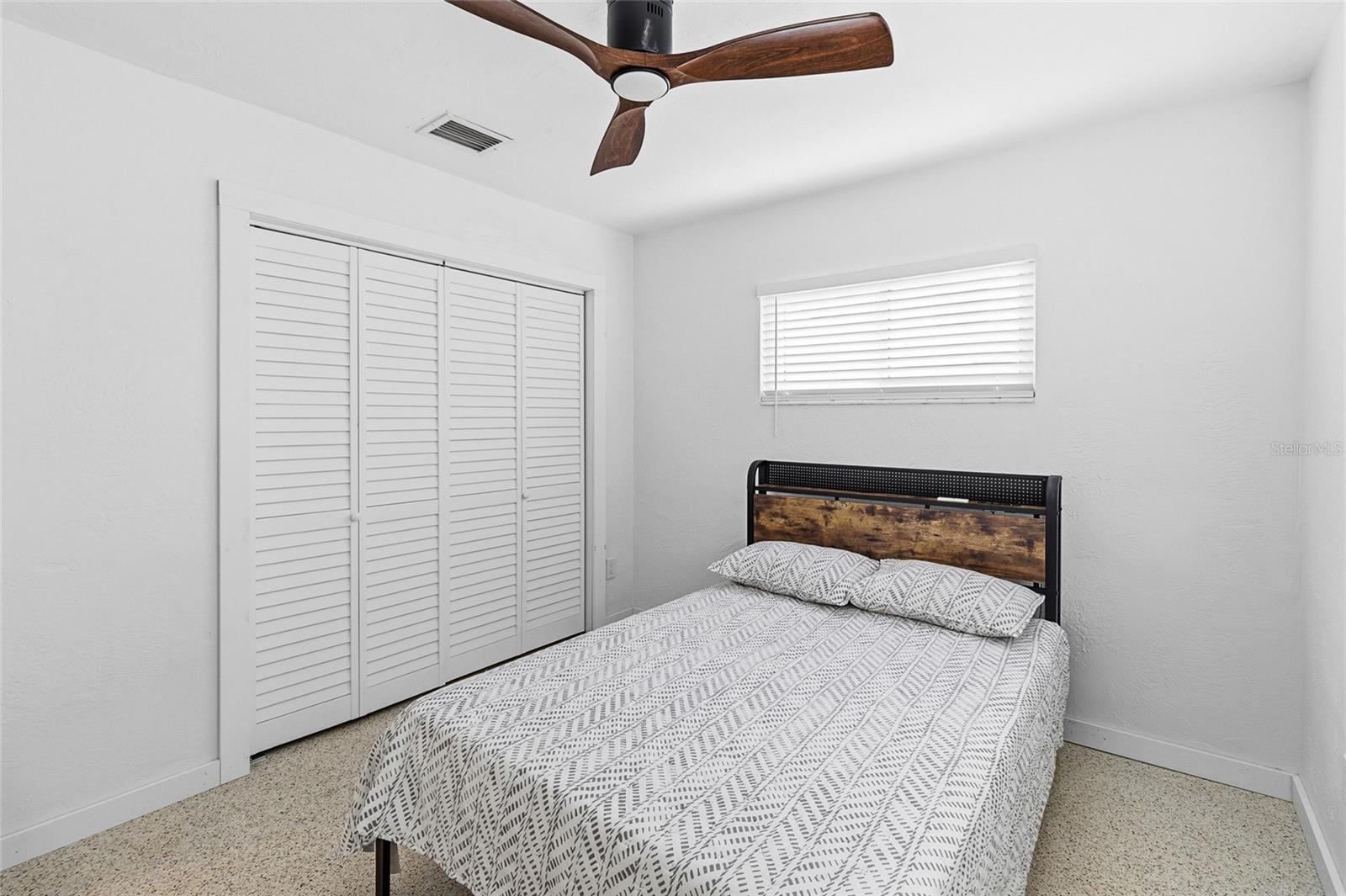 LEWIS ISLAND SEC 1 - Residential Lease