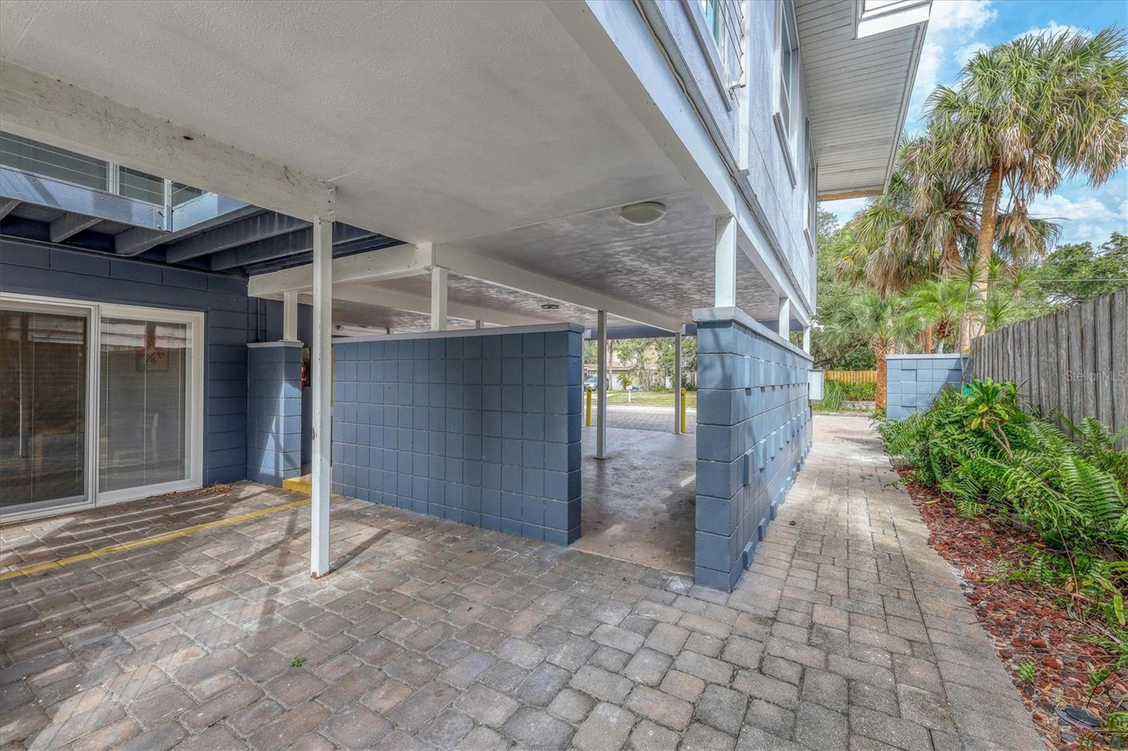 VALENCIA TERRACE REV - Commercial Sale