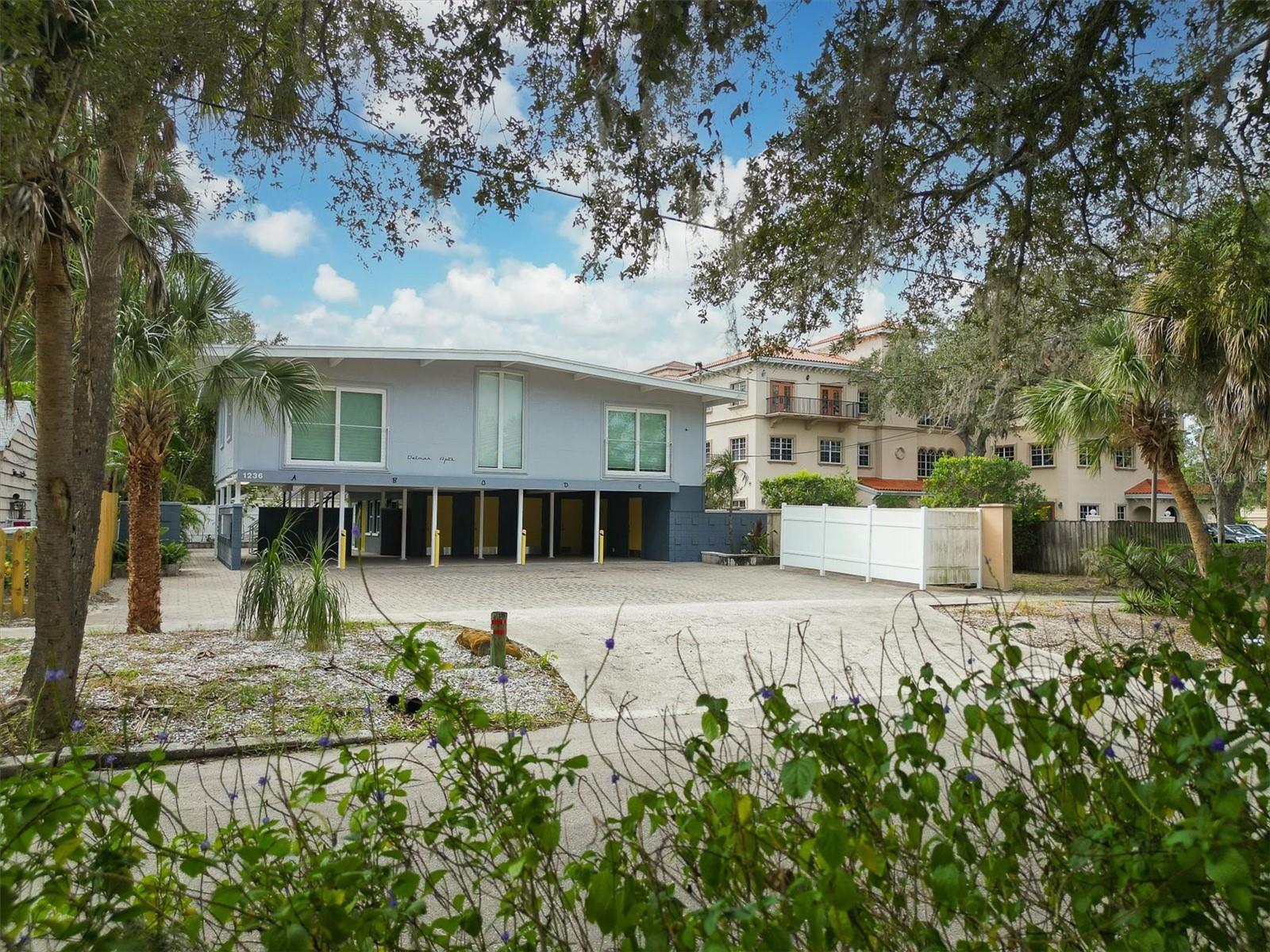 VALENCIA TERRACE REV - Commercial Sale