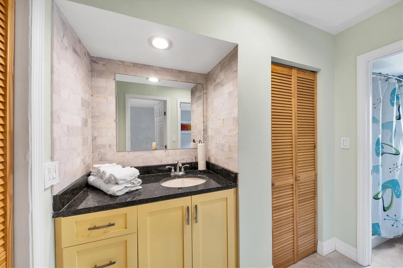 VALENCIA TERRACE REV - Commercial Sale