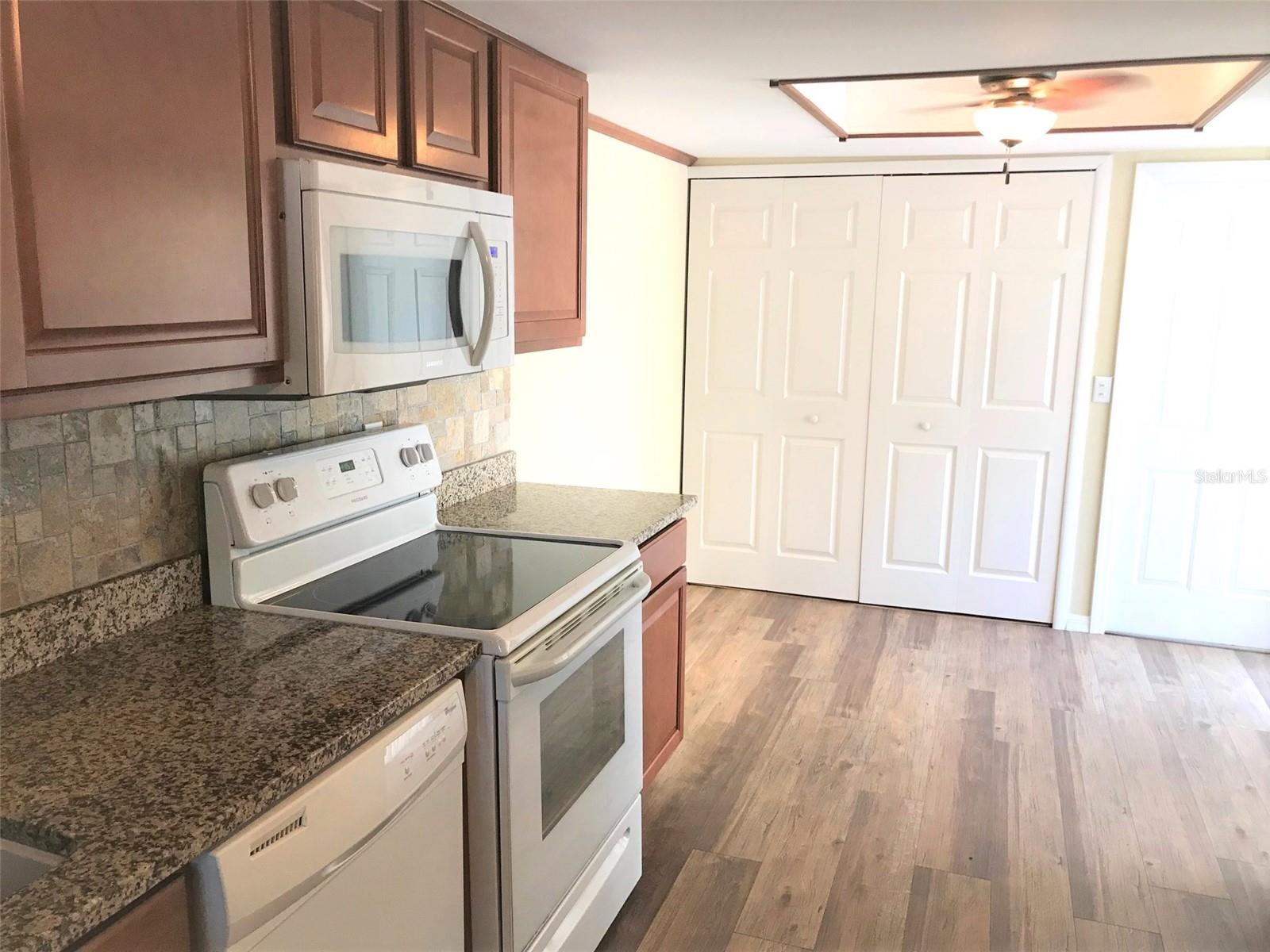 LAKE OF THE WOODS SEC 12 TWNHS - Residential Lease