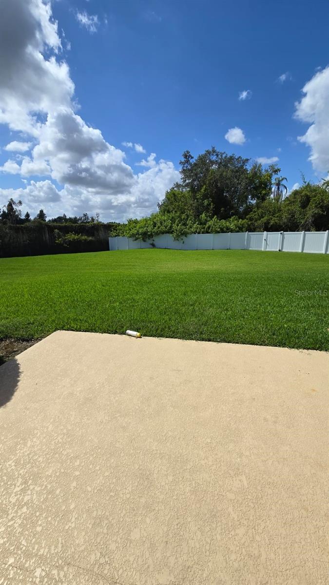 VILLAS/TUCKER OAKS - Residential Lease