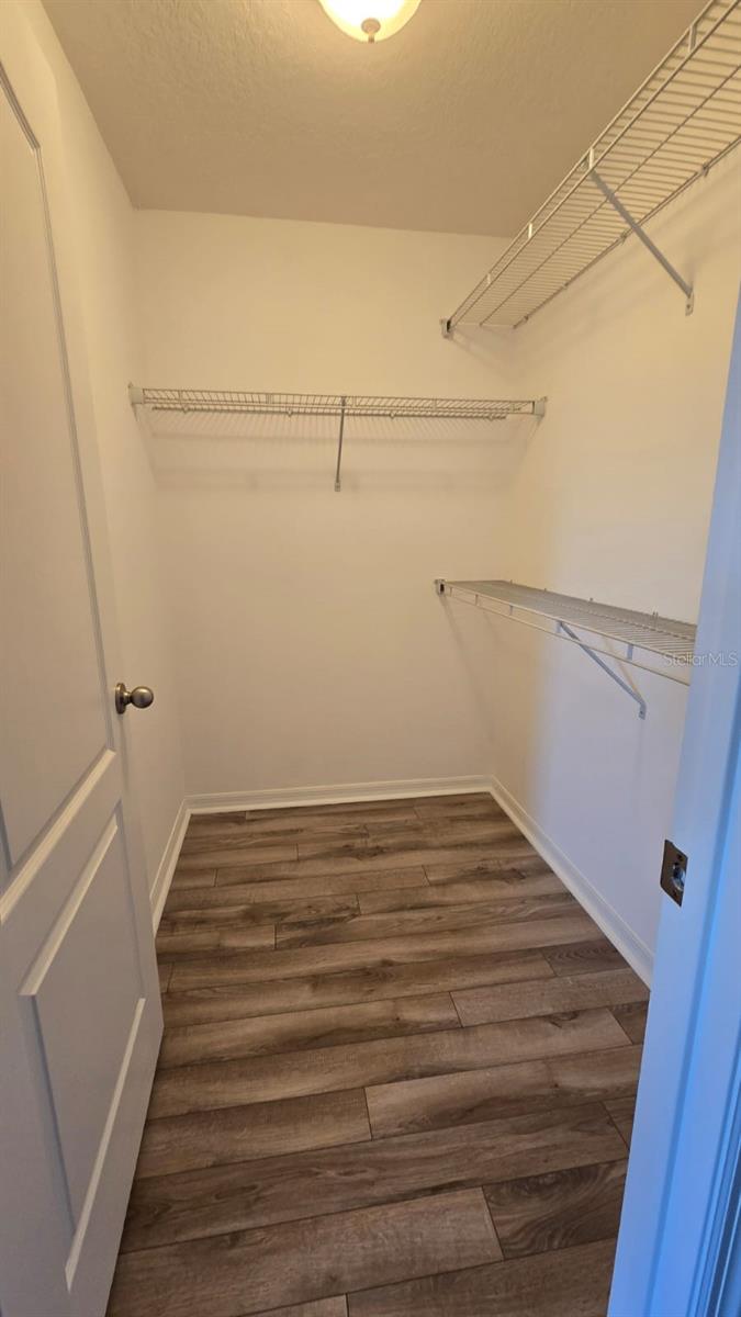 VILLAS/TUCKER OAKS - Residential Lease