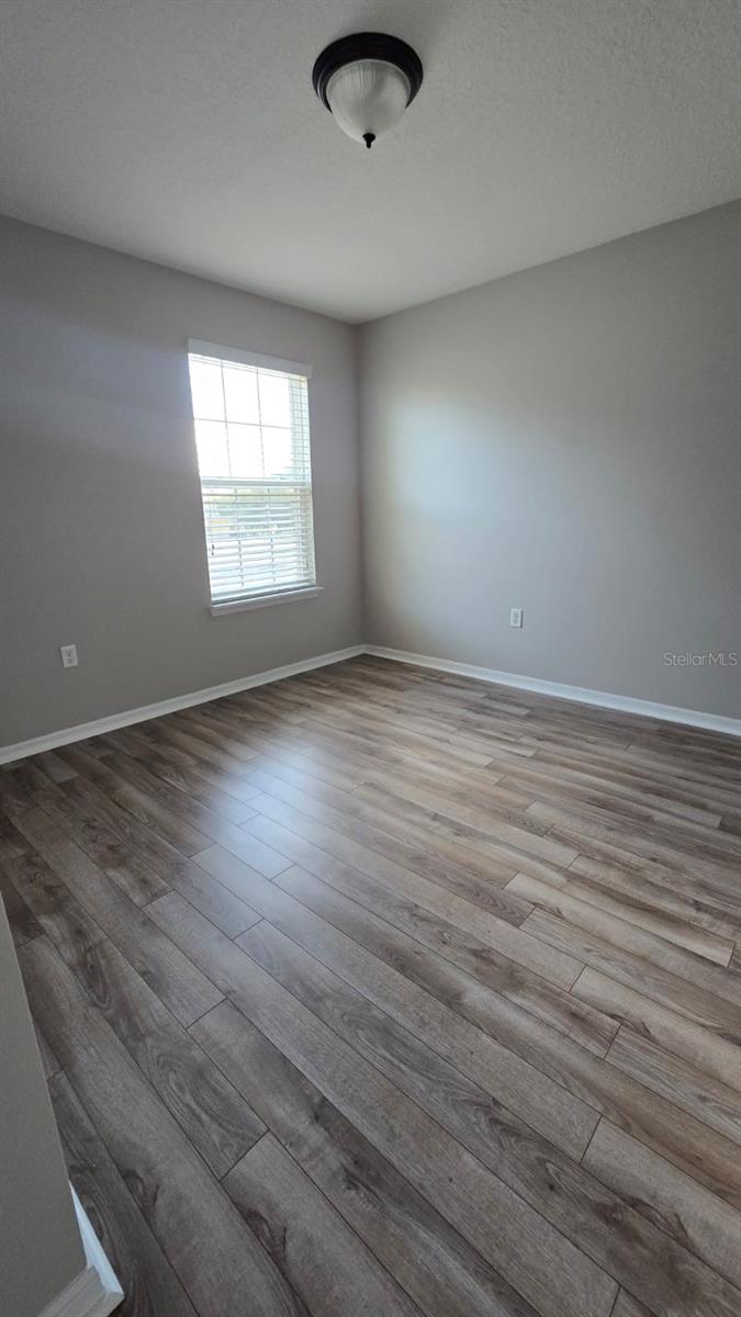 VILLAS/TUCKER OAKS - Residential Lease