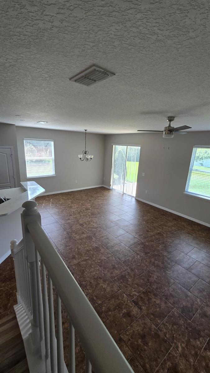 VILLAS/TUCKER OAKS - Residential Lease