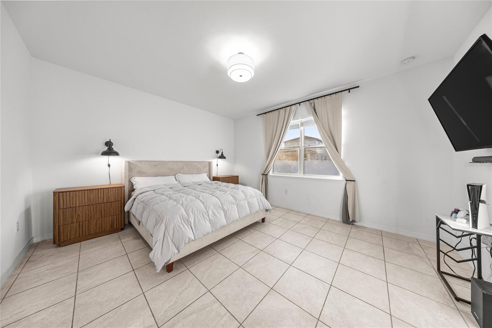 CALESA TOWNSHIP ROAN HILLS PH - Residential Lease