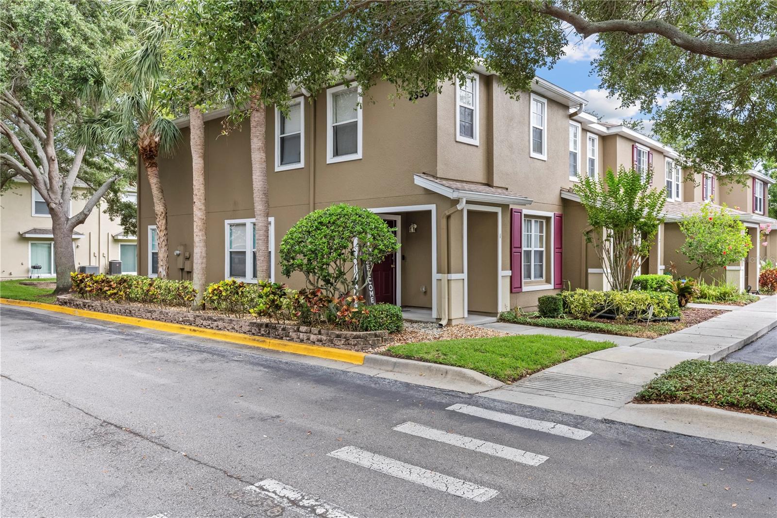 2553 HARN BOULEVARD 1