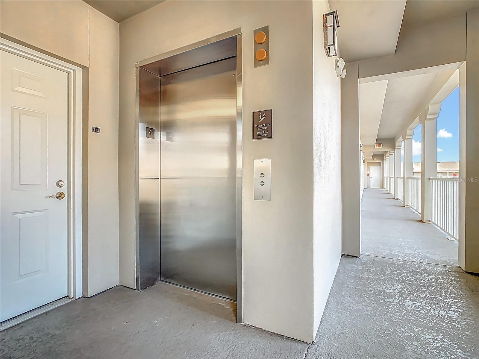 ARTISAN CLUB CONDO PH 6 - Residential