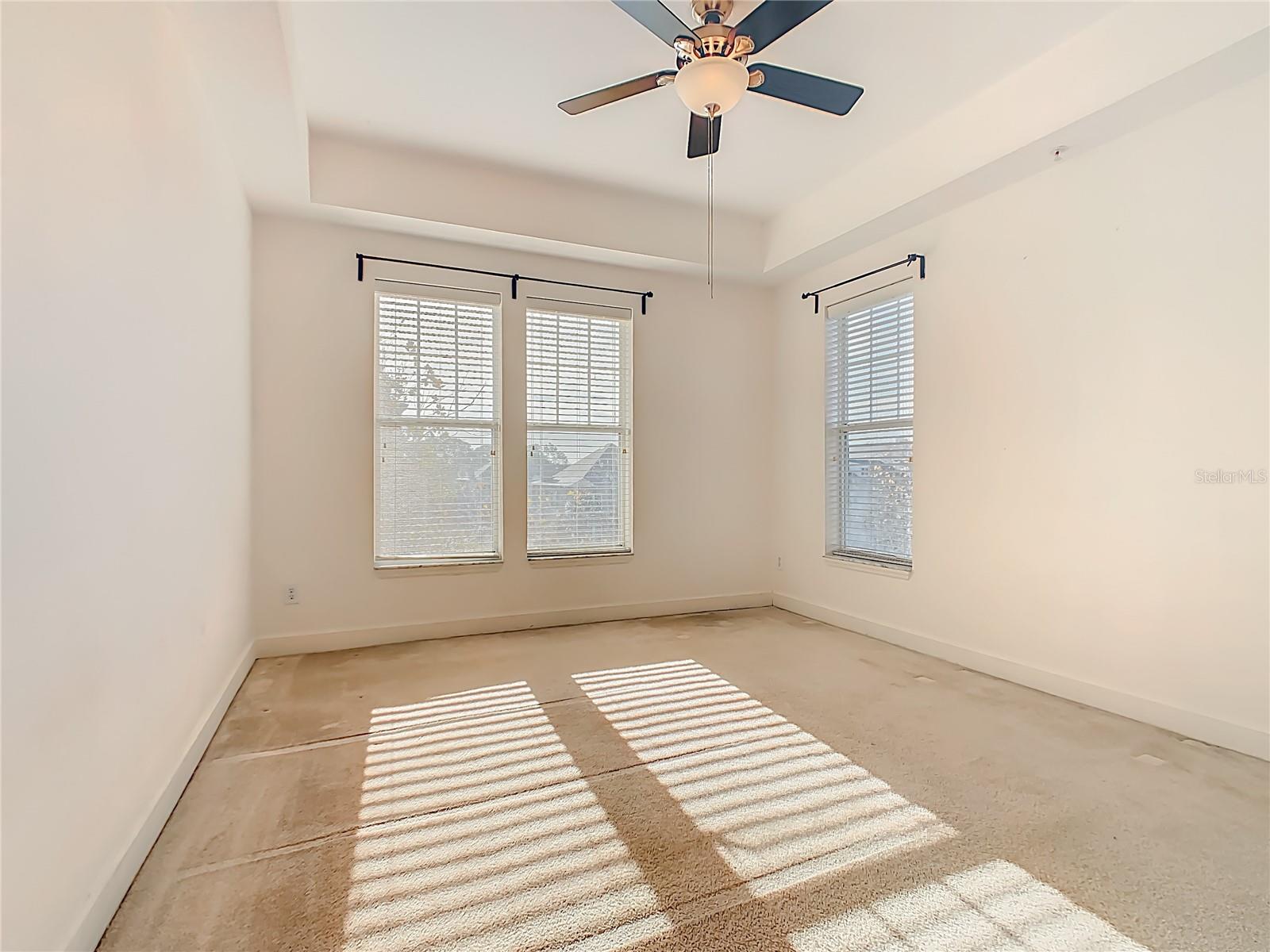 ARTISAN CLUB CONDO PH 6 - Residential