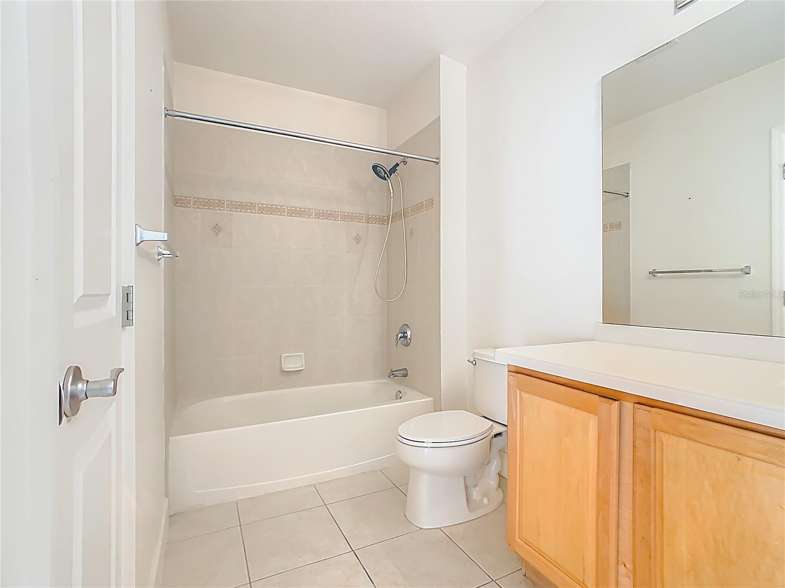 ARTISAN CLUB CONDO PH 6 - Residential