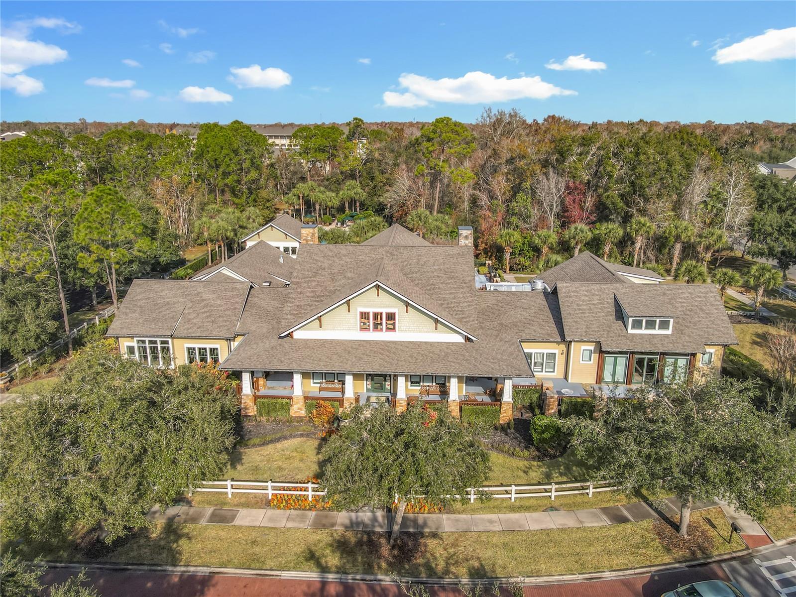 ARTISAN CLUB CONDO PH 6 - Residential