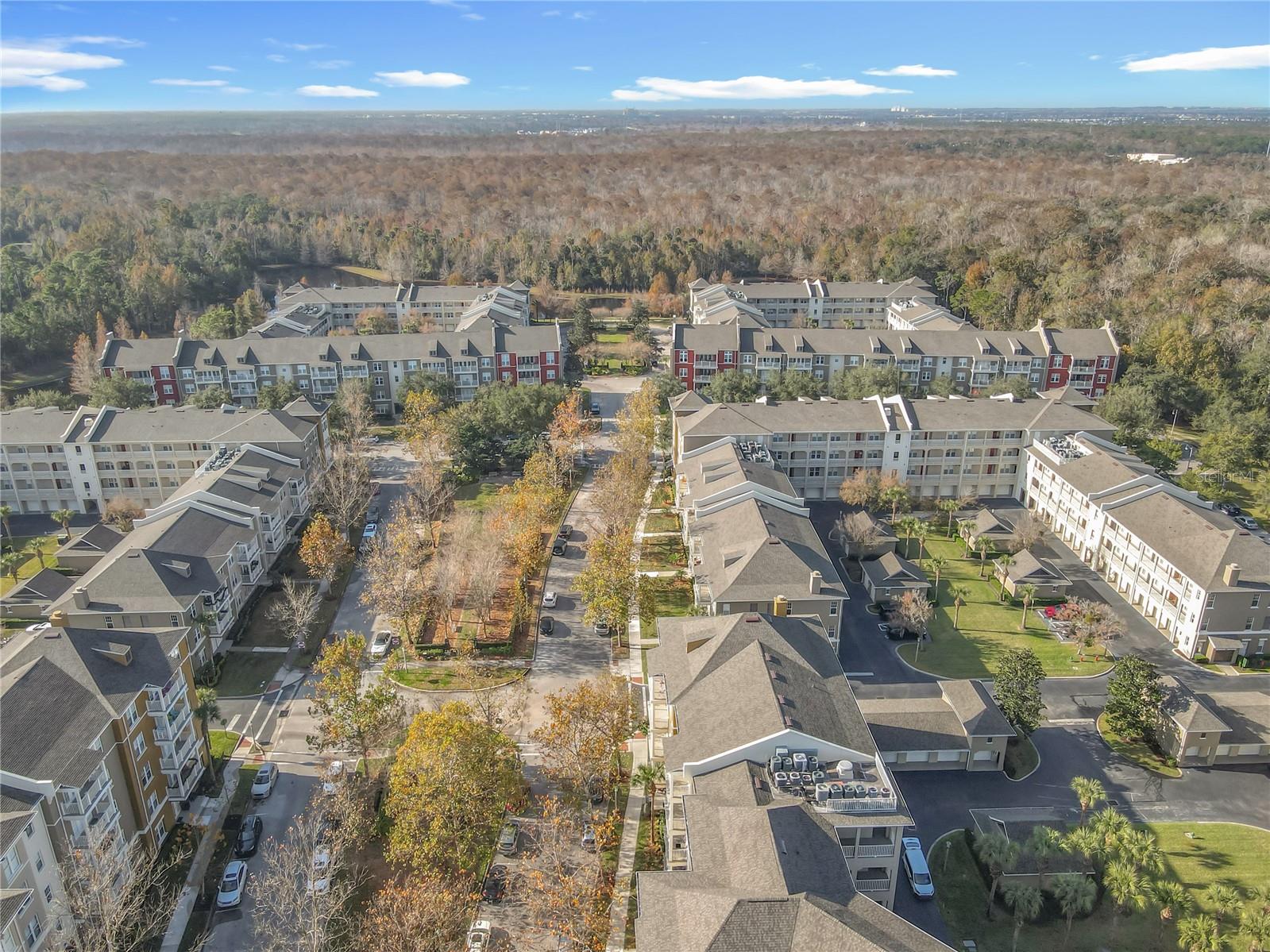 ARTISAN CLUB CONDO PH 6 - Residential