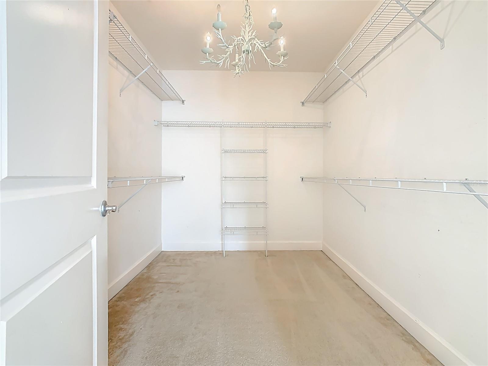 ARTISAN CLUB CONDO PH 6 - Residential