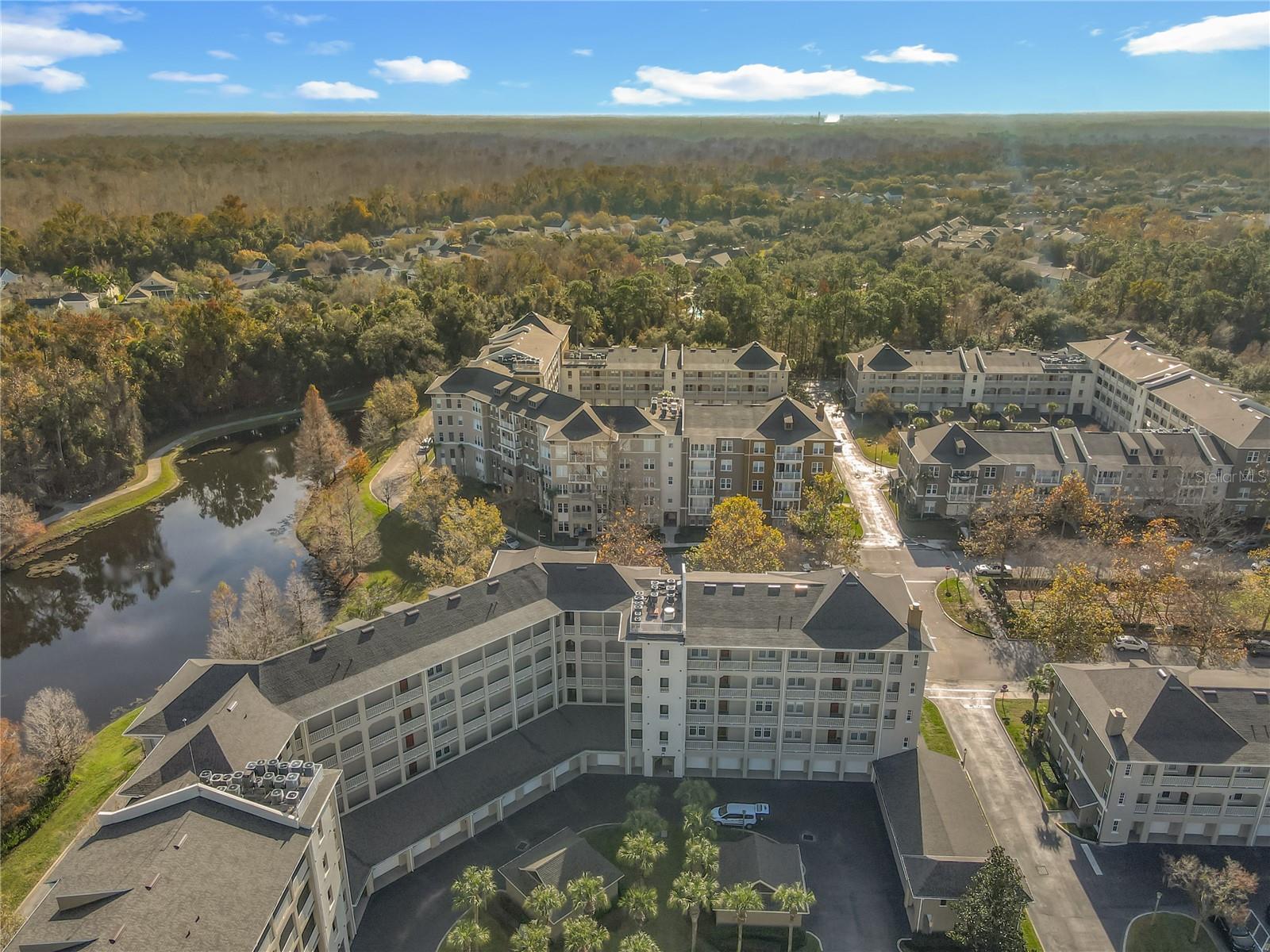 ARTISAN CLUB CONDO PH 6 - Residential