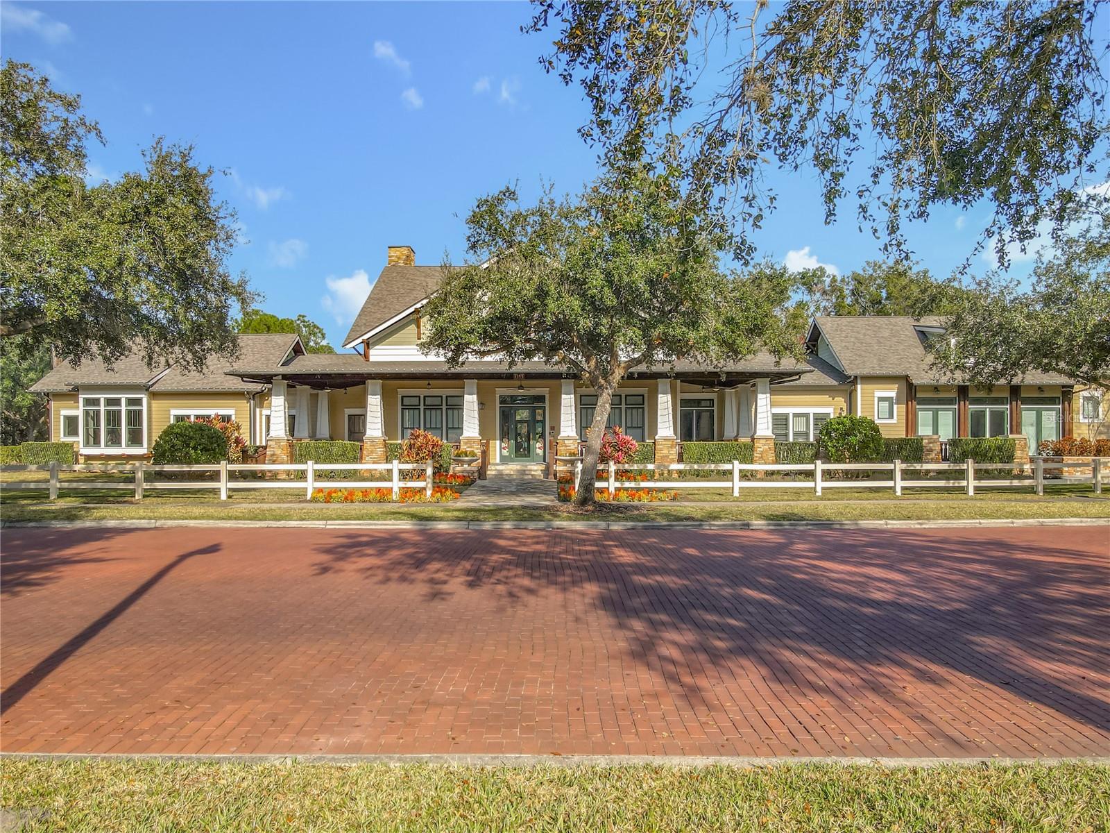 ARTISAN CLUB CONDO PH 6 - Residential