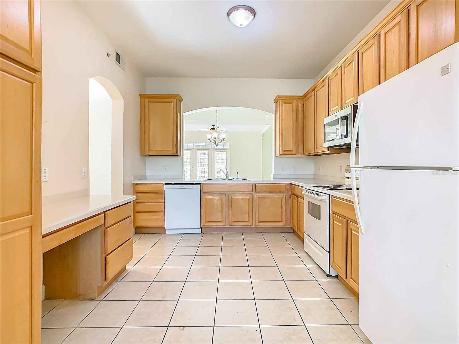 ARTISAN CLUB CONDO PH 6 - Residential