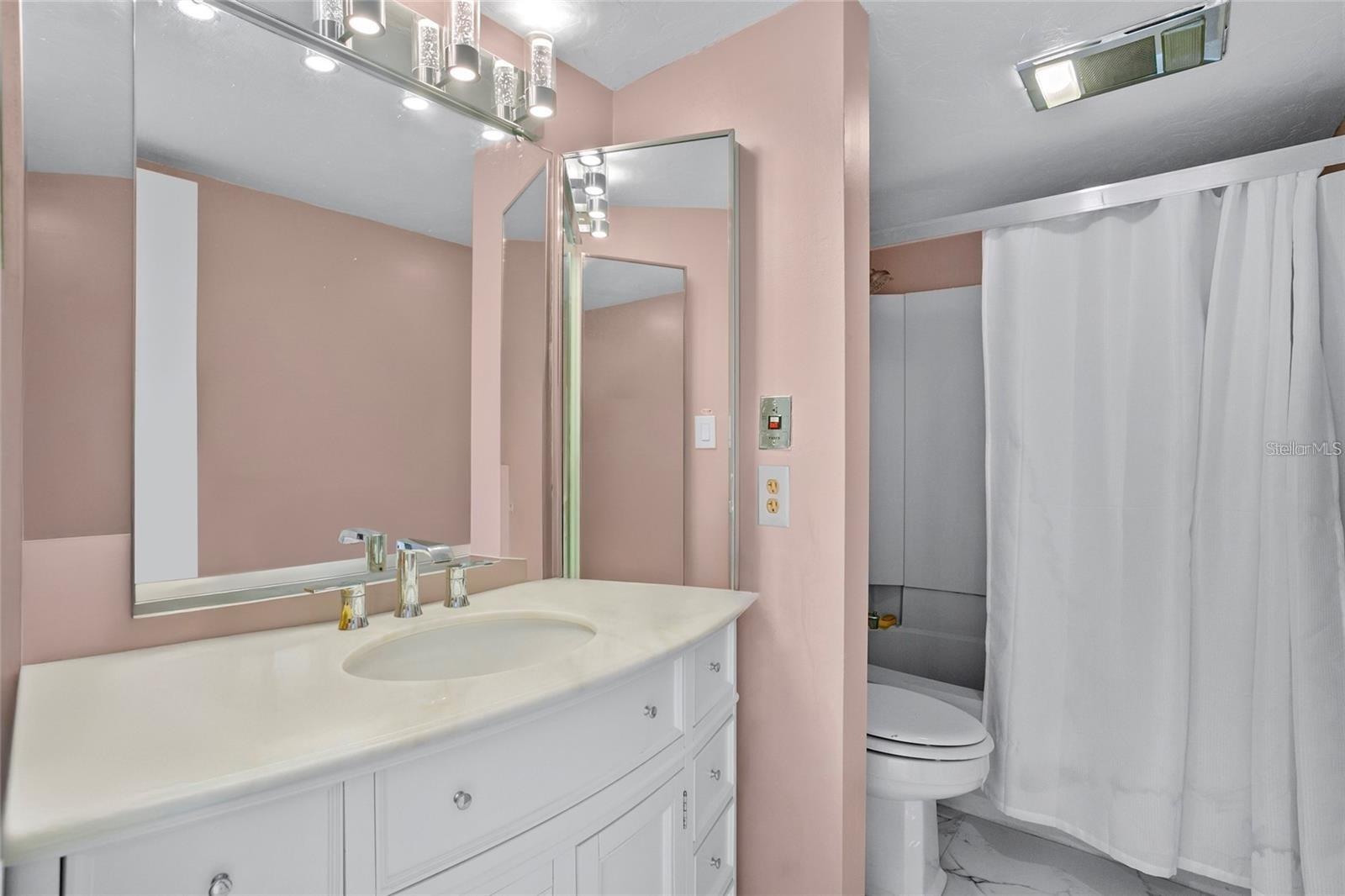 GRENELEFE TENNIS VILLAGE CONDO - Residential