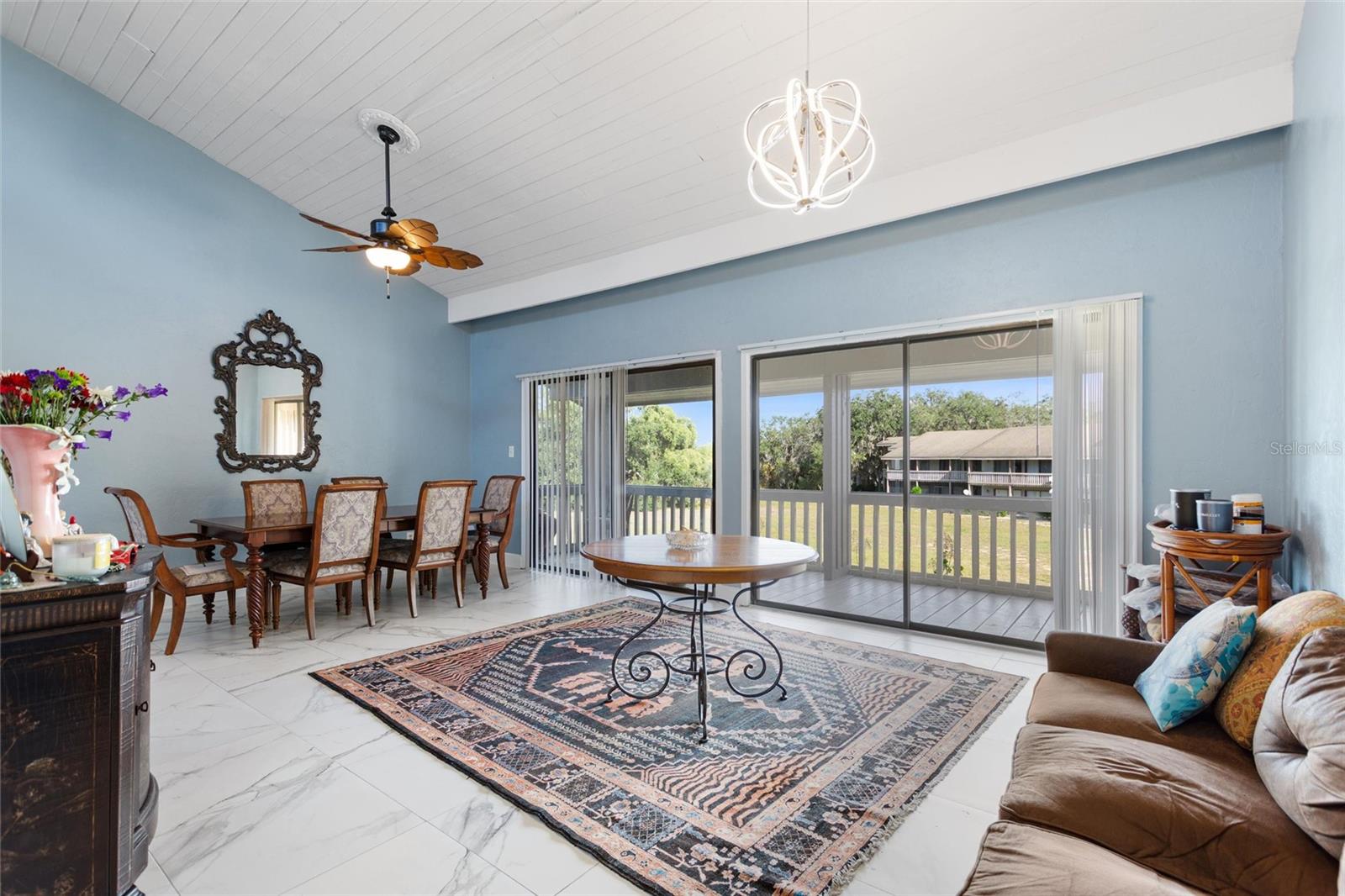 GRENELEFE TENNIS VILLAGE CONDO - Residential