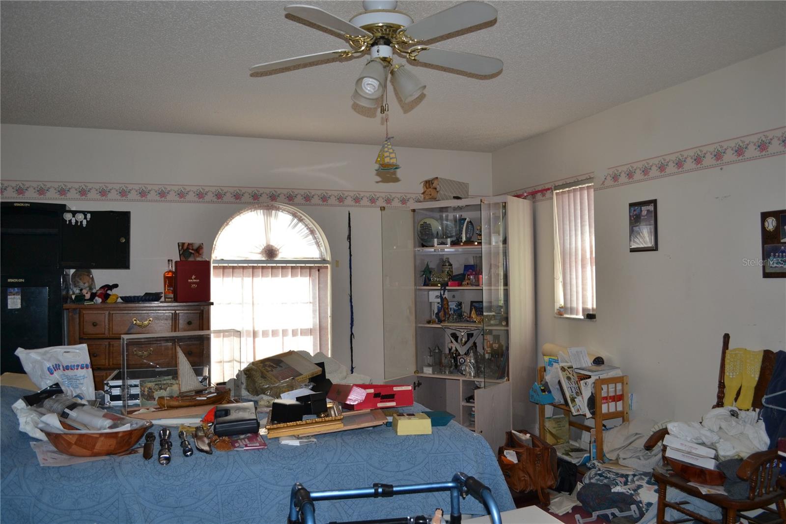 ROYAL HIGHLANDS - Residential