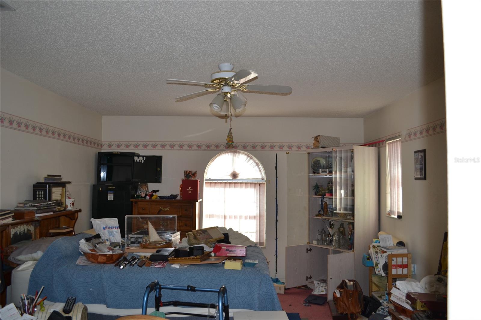 ROYAL HIGHLANDS - Residential