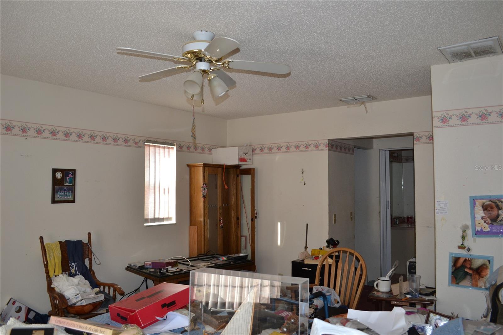 ROYAL HIGHLANDS - Residential