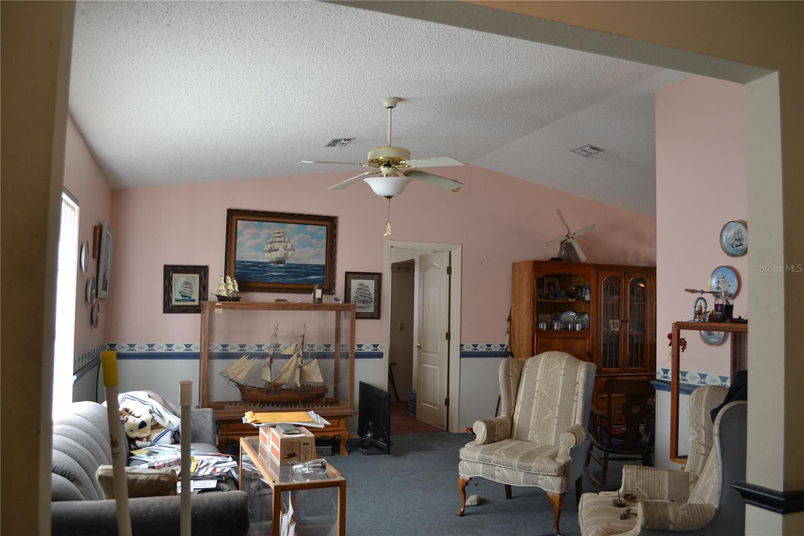 ROYAL HIGHLANDS - Residential