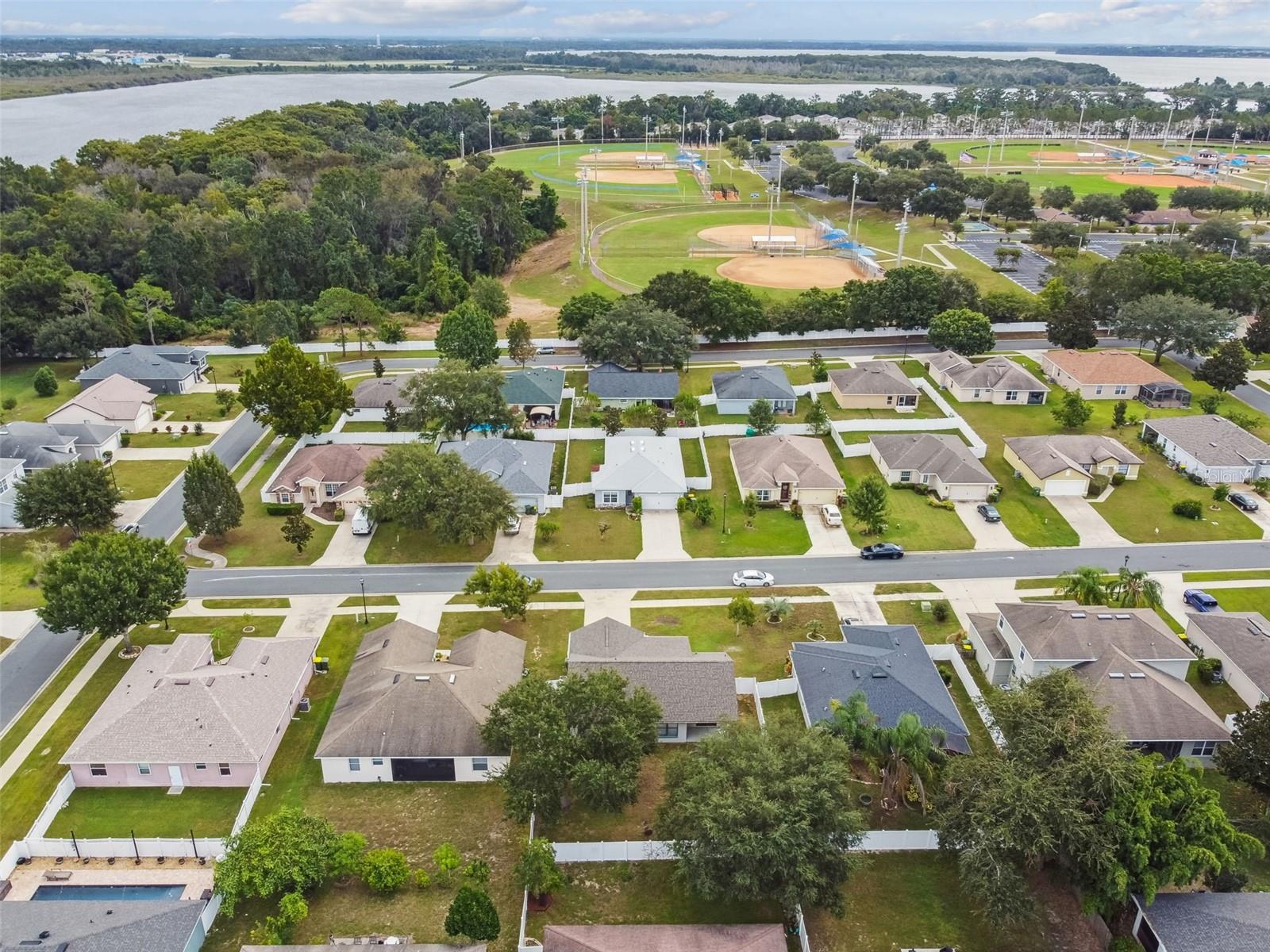 LEESBURG SLEEPY HOLLOW FIRST ADD - Residential Lease