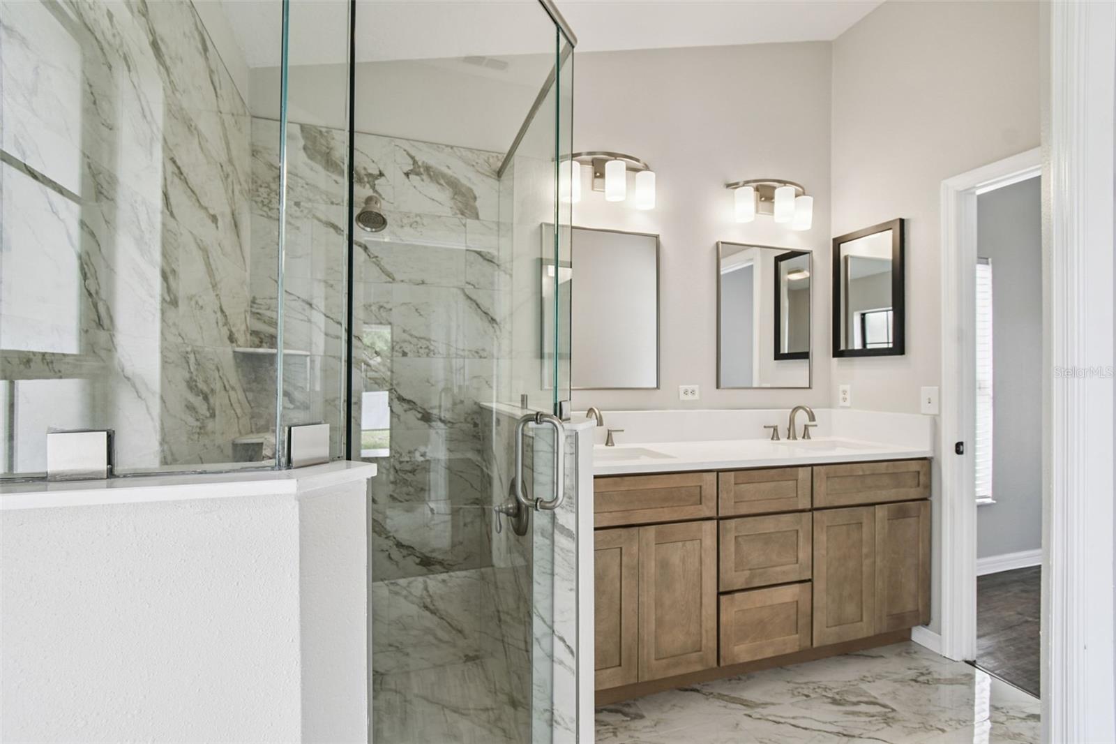 LEESBURG SLEEPY HOLLOW FIRST ADD - Residential Lease