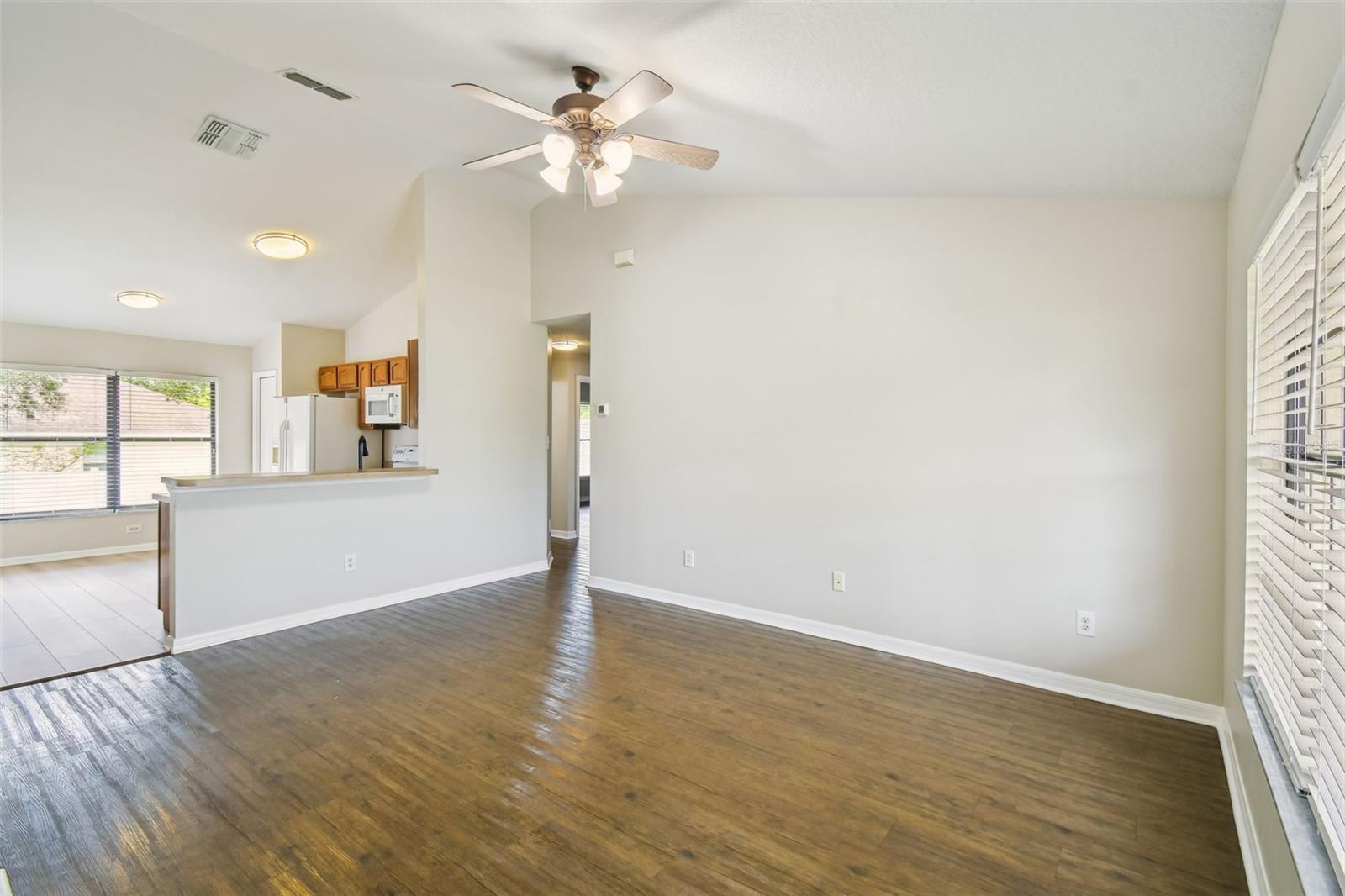 LEESBURG SLEEPY HOLLOW FIRST ADD - Residential Lease