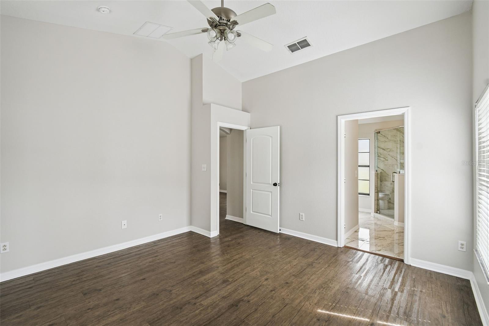 LEESBURG SLEEPY HOLLOW FIRST ADD - Residential Lease