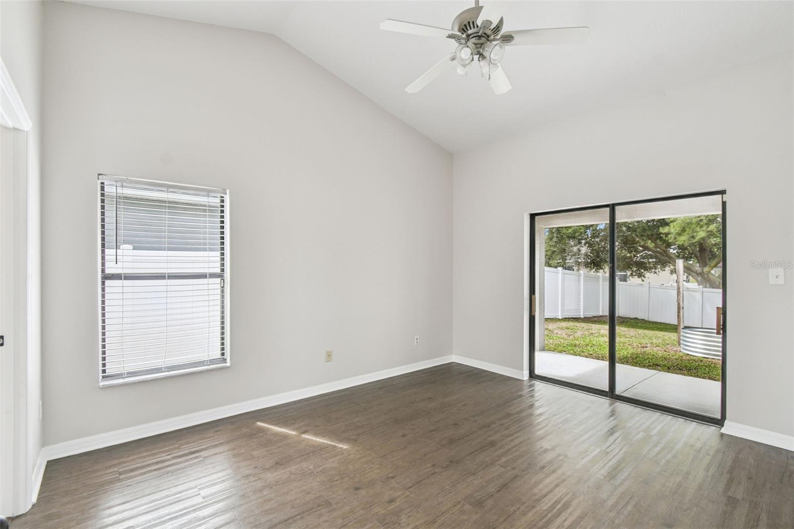 LEESBURG SLEEPY HOLLOW FIRST ADD - Residential Lease