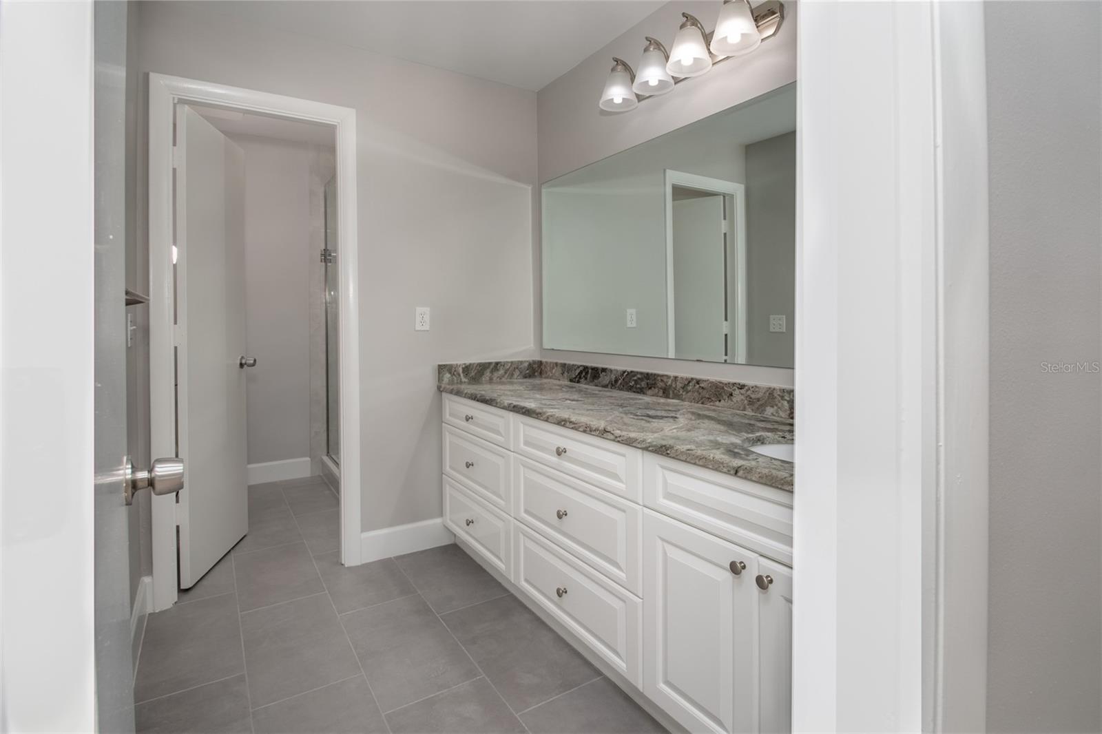 HARBOUR CLUB CONDO 2 - Residential