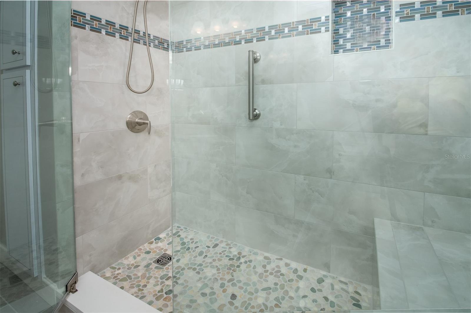 HARBOUR CLUB CONDO 2 - Residential