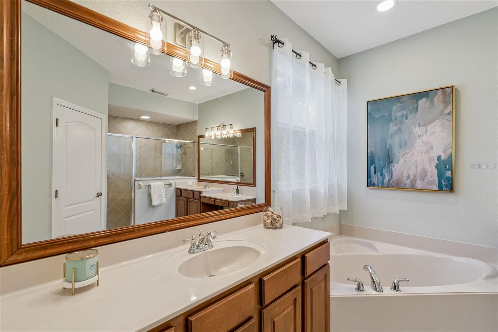 BARRINGTON ESTATES - Residential