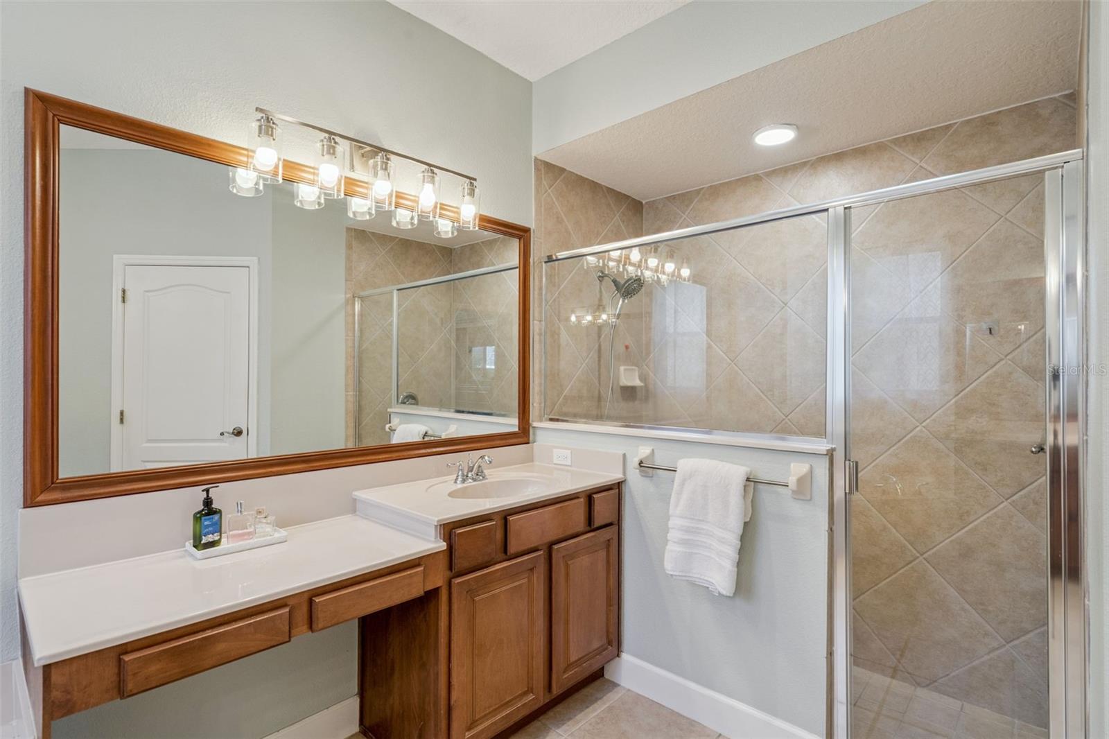 BARRINGTON ESTATES - Residential