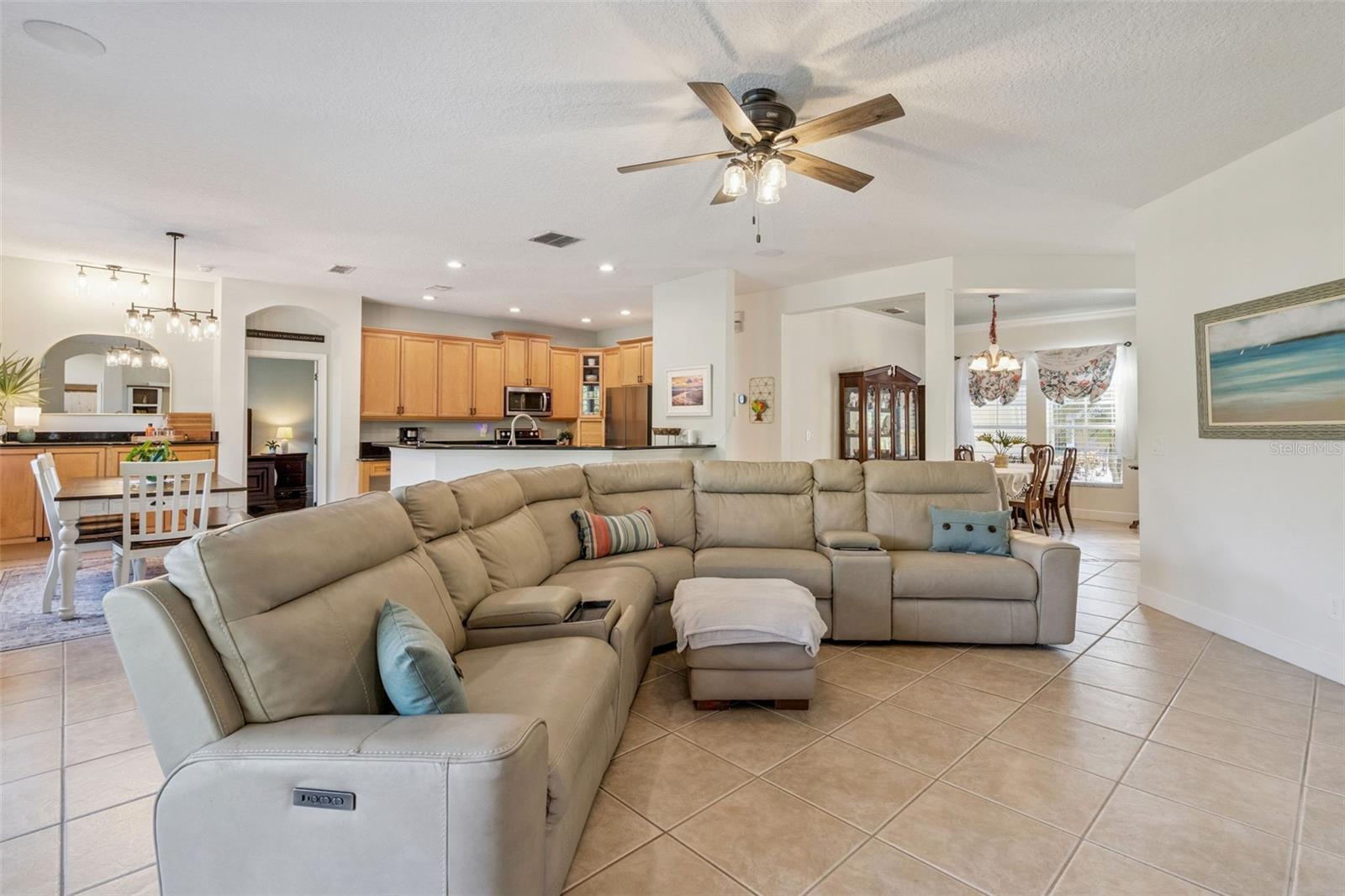 BARRINGTON ESTATES - Residential