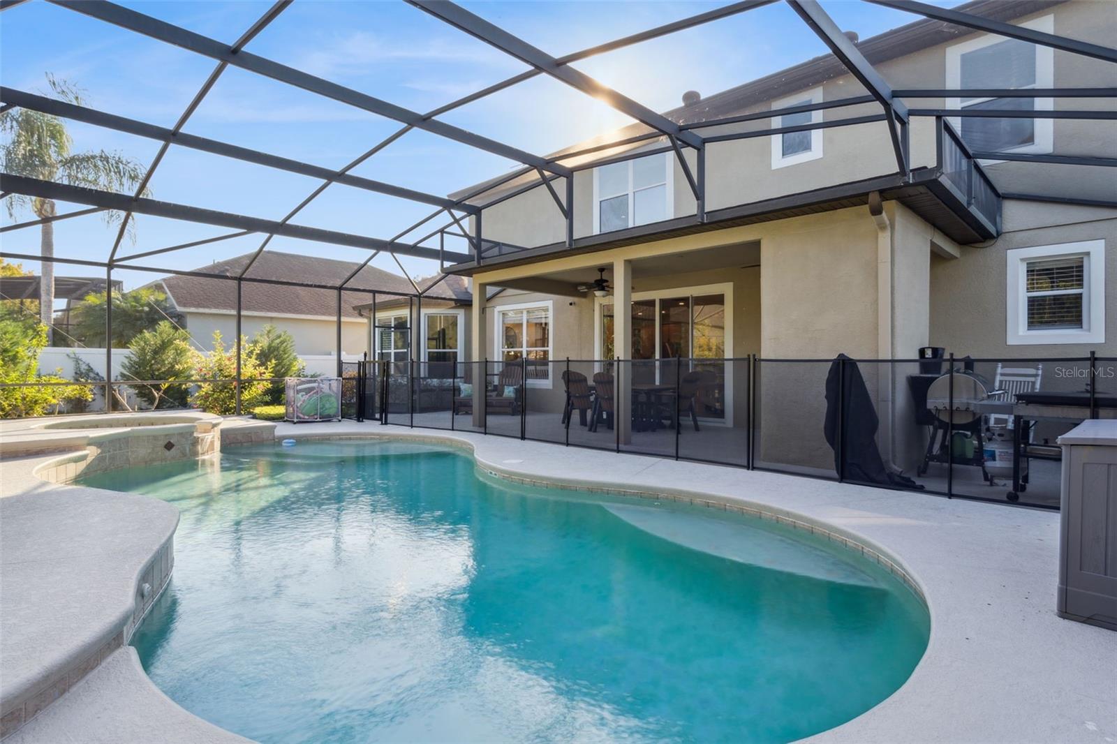 BARRINGTON ESTATES - Residential