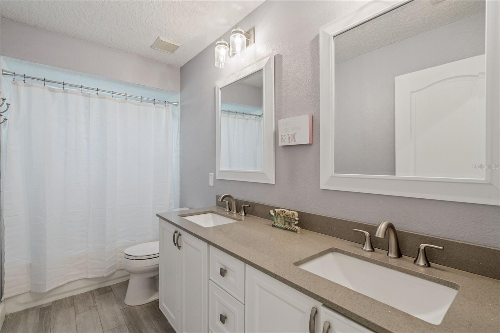 BARRINGTON ESTATES - Residential