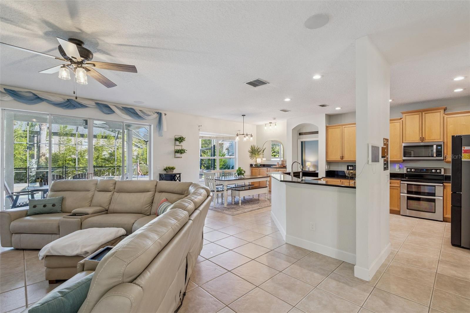 BARRINGTON ESTATES - Residential