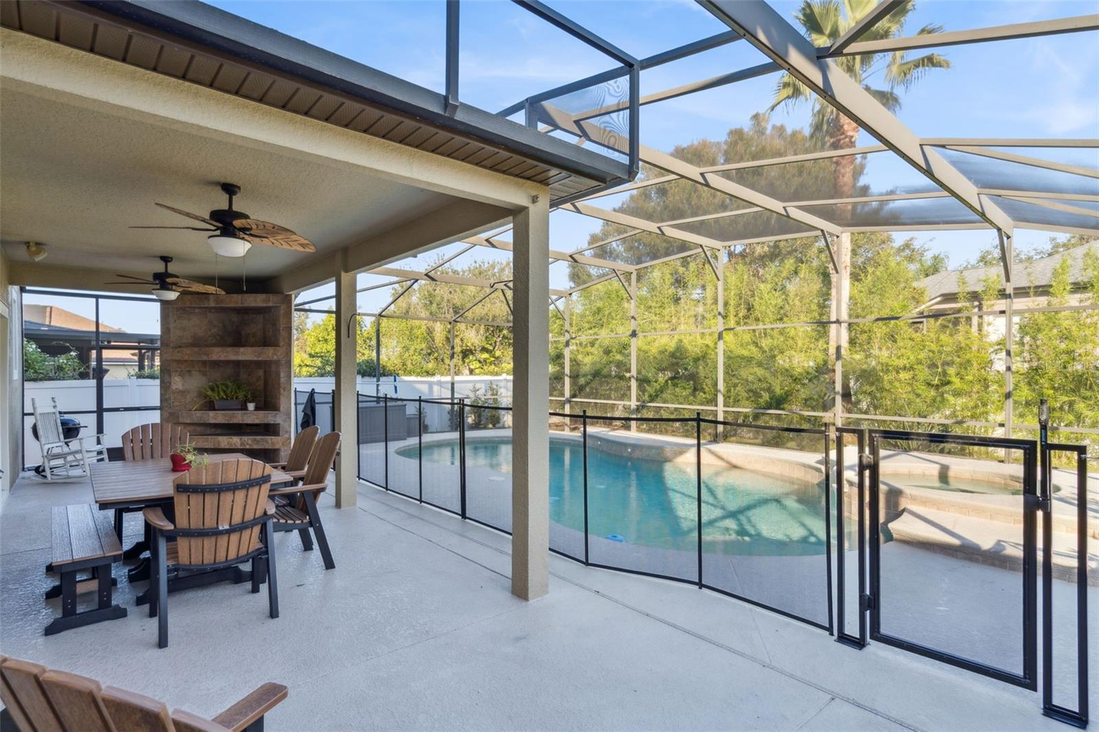 BARRINGTON ESTATES - Residential