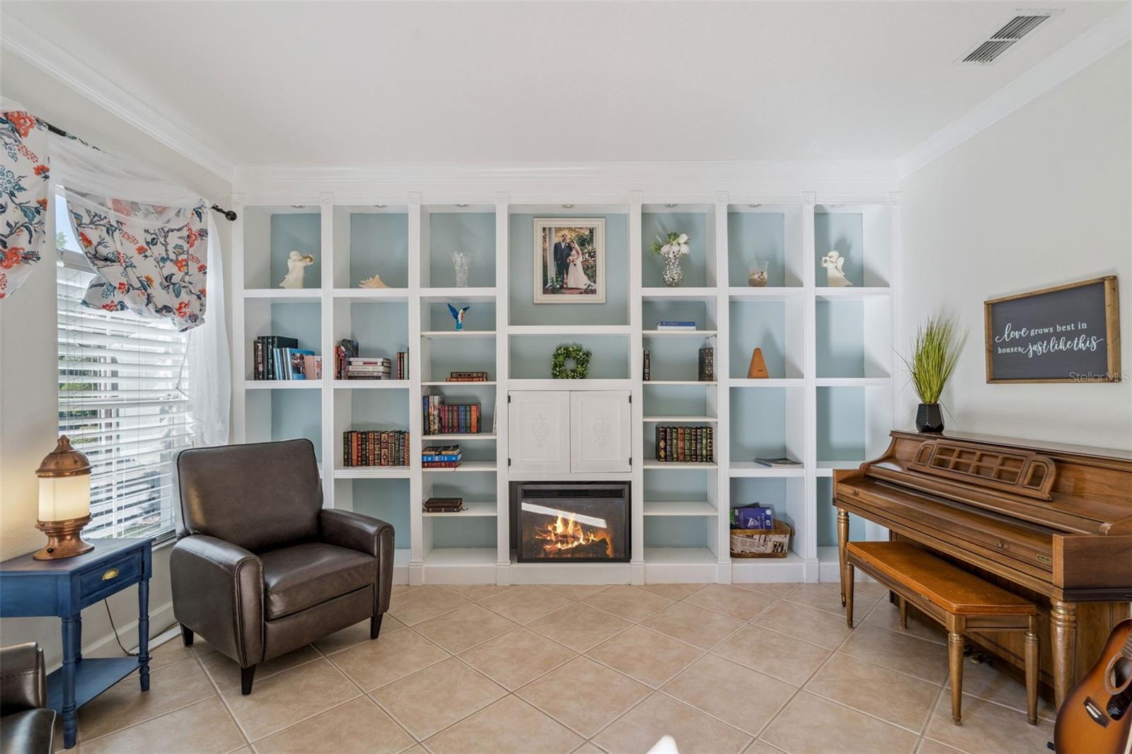 BARRINGTON ESTATES - Residential