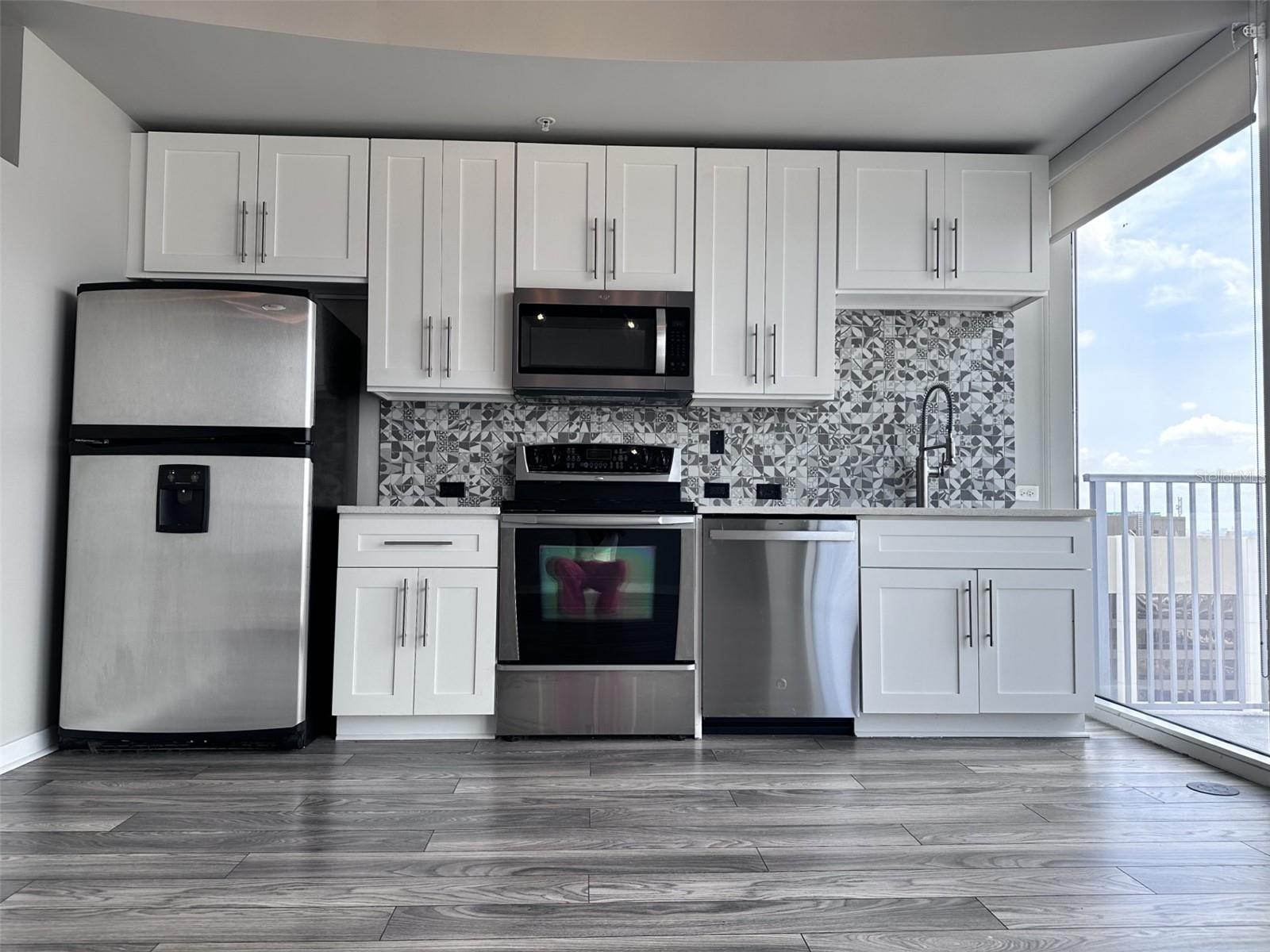 155 S COURT AVENUE 2406