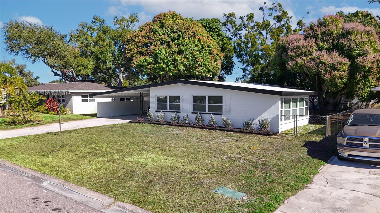 LUANNE SUB - Residential