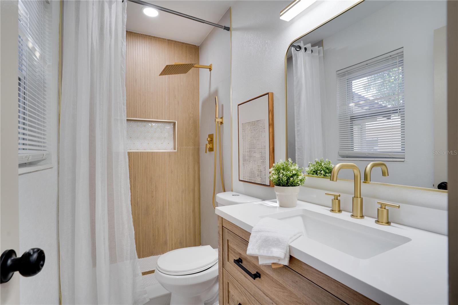 LUANNE SUB - Residential