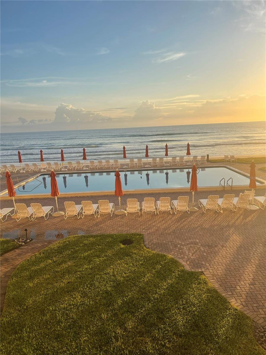 SANDPIPER TOWERS CONDO - Residential