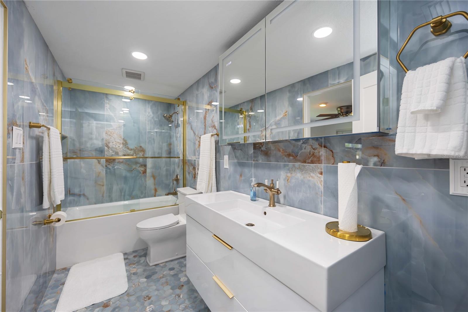 HRBR HEIGHTS - Residential Lease