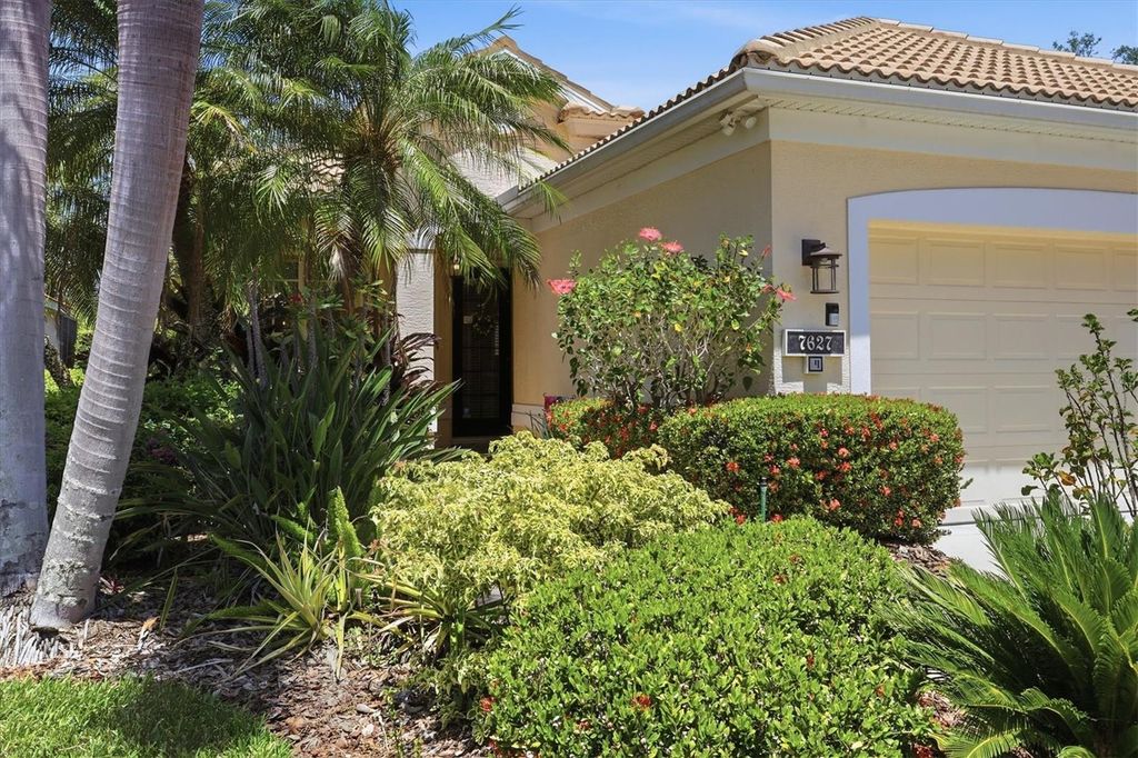 Photo of 7627 Birds Eye Terrace, Bradenton, FL 34203 (MLS # A4691118)