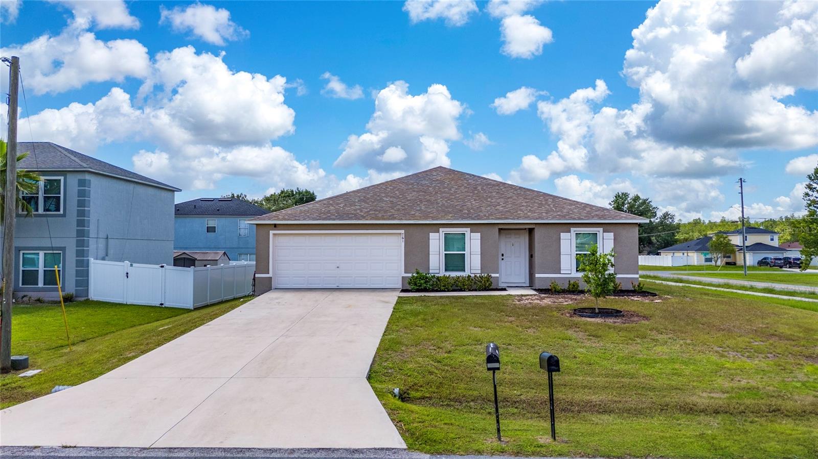 761 PARROT COURT