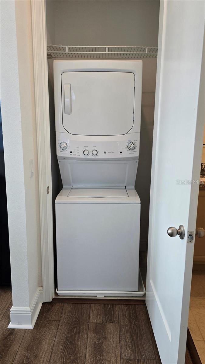 LAUREATE PK PH 10 - Residential Lease